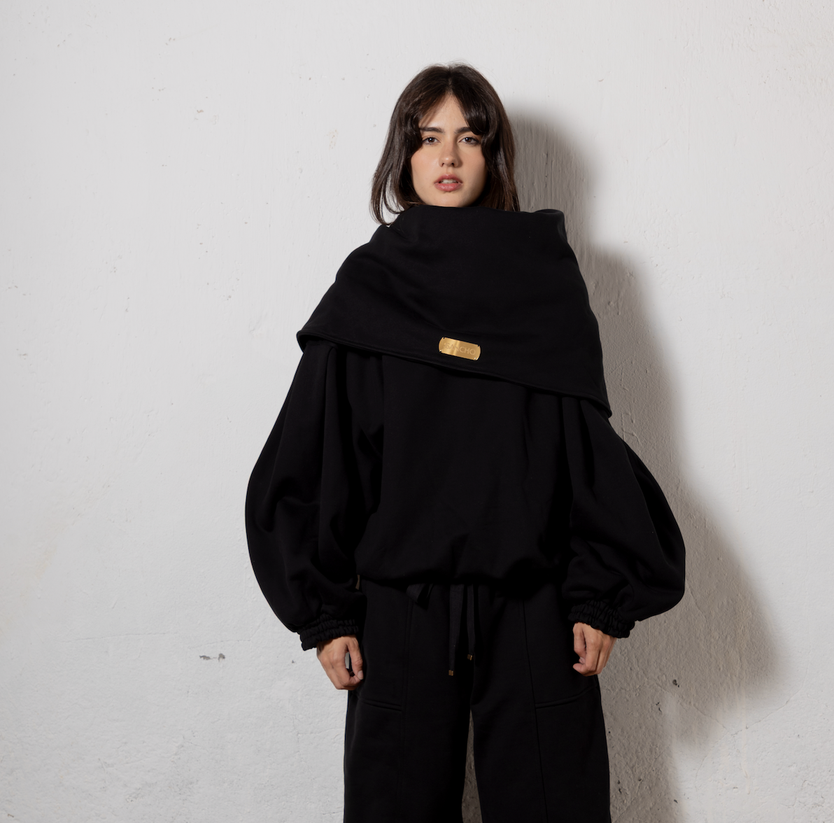 SWEATSHIRT OVERSIZE COM GOLA/CAPUZ