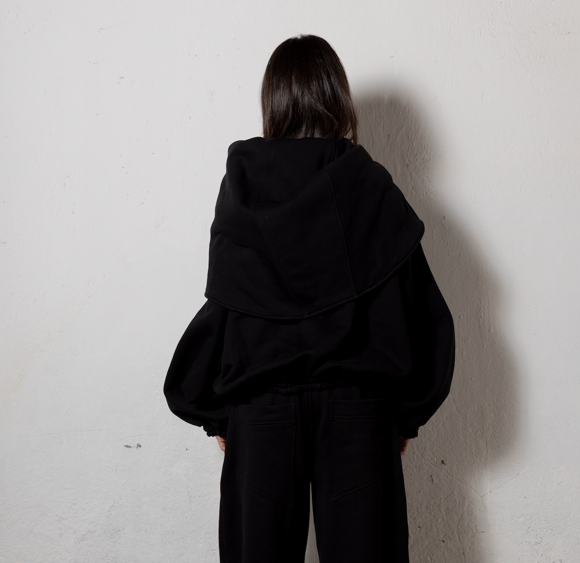 SWEATSHIRT OVERSIZE COM GOLA/CAPUZ