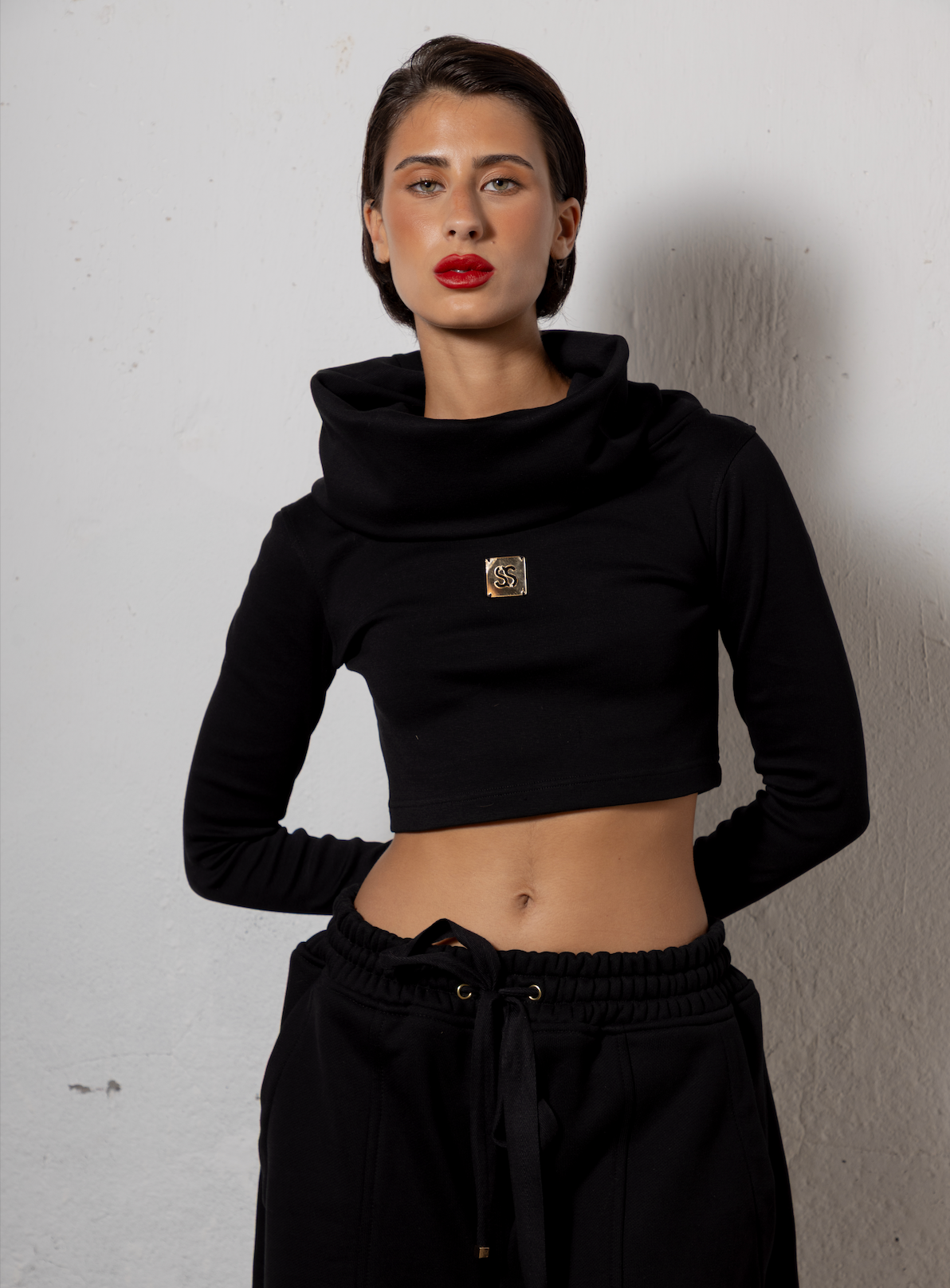 TOP CROPPED MANGA COMPRIDA